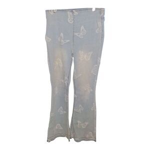 No Boundaries Jr Pull-On Flare Jeans – Size M (7-9) – Retro Butterfly Raw Hem